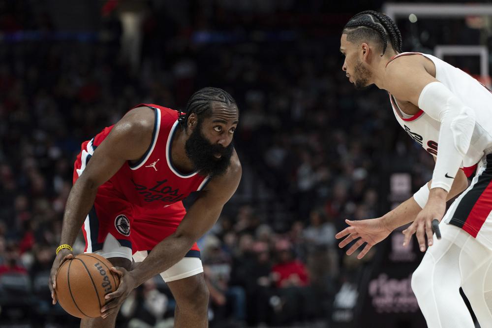 哪怕只是轻 哪怕只是轻