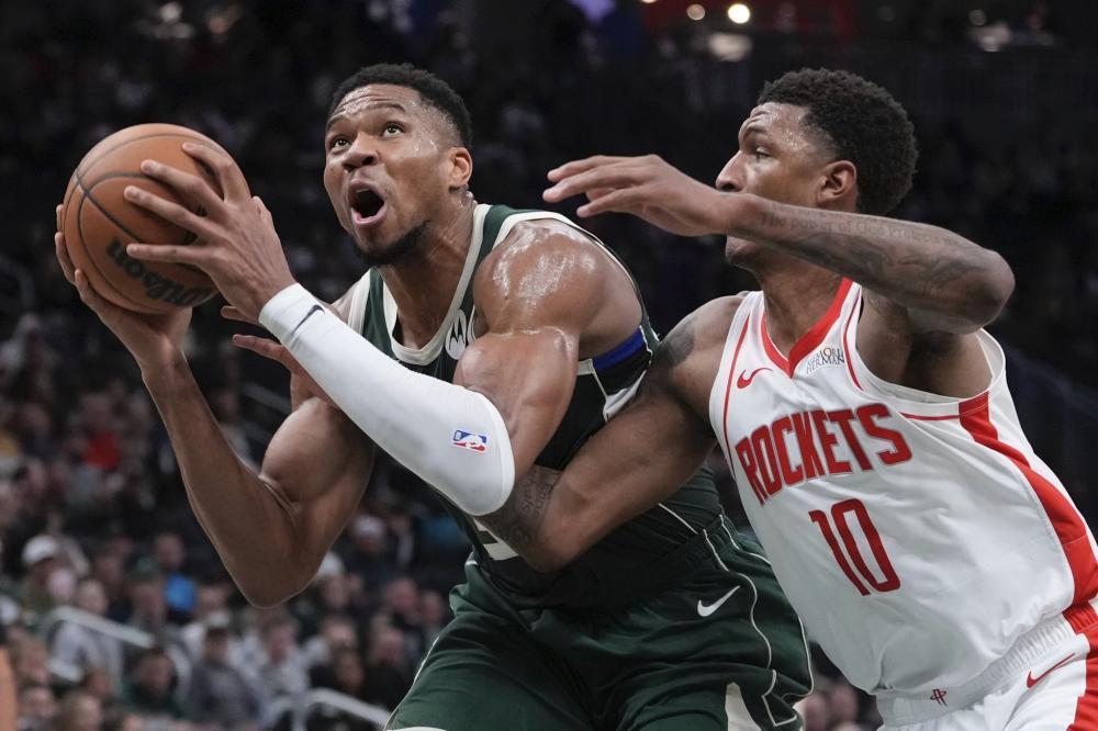 000福登上场74分钟0射0过人0关键传球，1.3亿身价表现低迷.