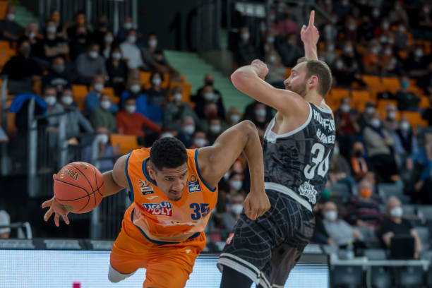 美网女单半决赛前瞻：萨巴伦卡再战佩古拉，大坂5年后再冲决赛